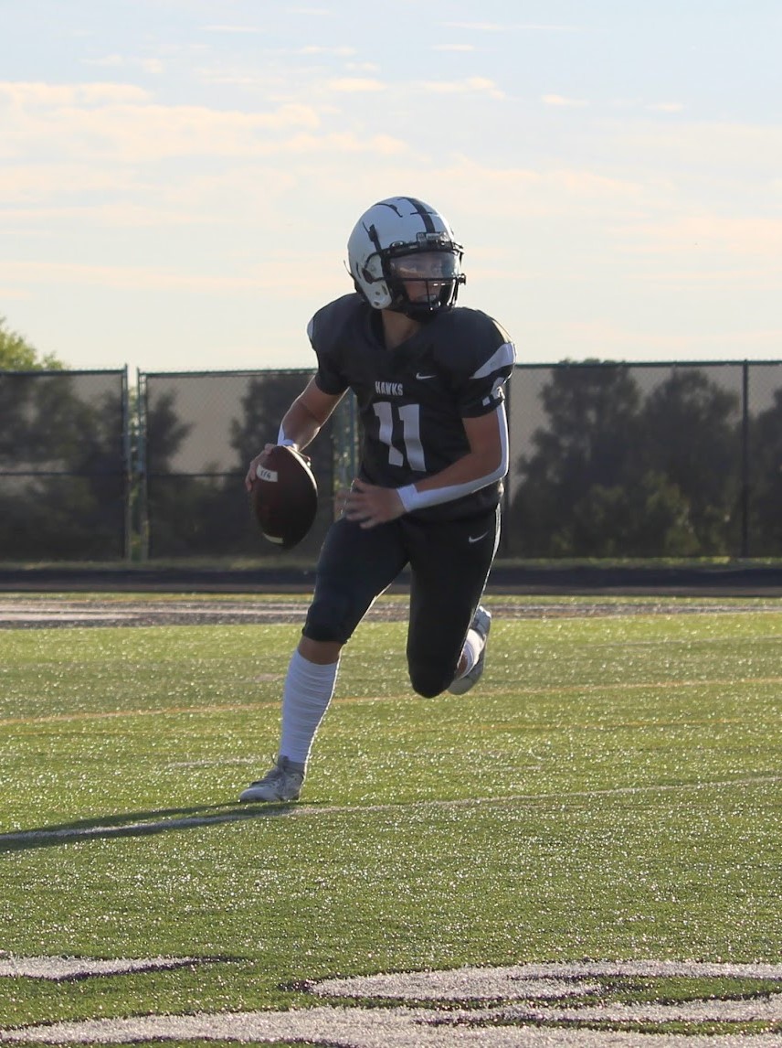 NileKnutson's tweet image. Mid-Season Film -
hudl.com/v/2QAzw5
@Jordan_kitna3 @LakotaEastFB @QBHitlist @QBQorral