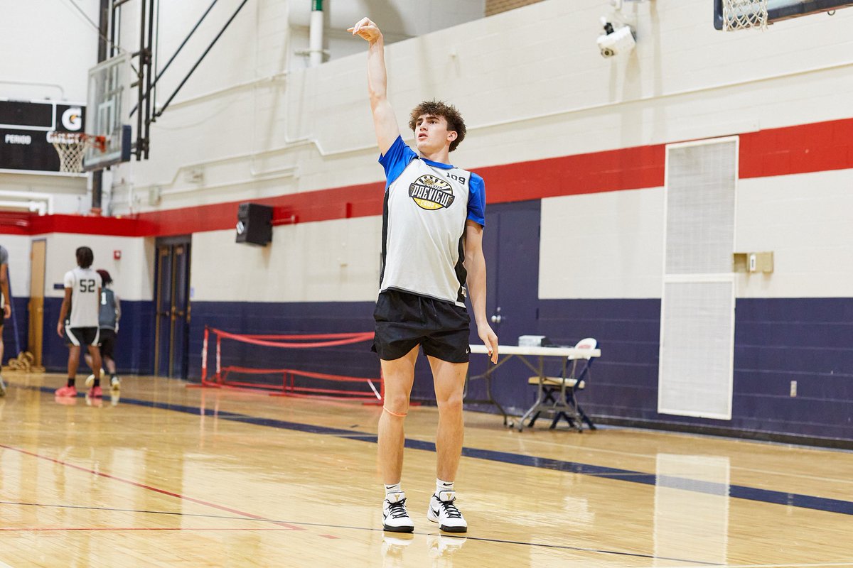 HoopSeenAL's tweet image. 2026 Hewitt-Trussville guard Colt Wells helped seal a victory for his team with several tough finishes around the rim #FallPreview