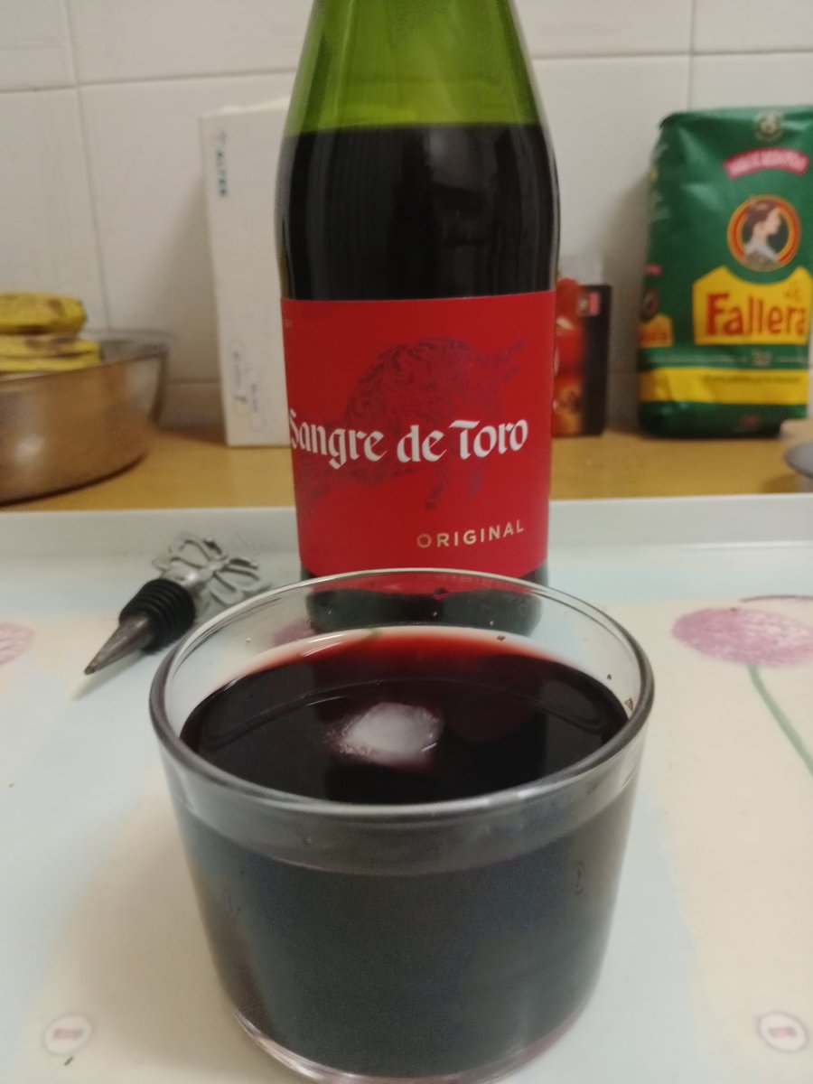RockFmFan1's tweet photo. ❤️🤘

Escuchando #RockFM500 🍷 en directo en @RockFM_ES 😍 con lo más bonito de la emisora, #CharlieMedina 😉

 https://t.co/T4Ae8ItRij 
Sonando "You Got It" de #RoyOrbison
 https://t.co/OWVLL2OugX https://t.co/u7IhOcMXse