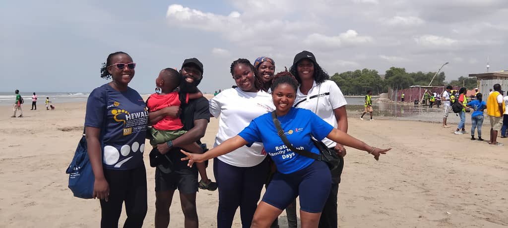 RocWeija's tweet photo. We proudly represented at National Volunteers Day, coming together with fellow Rotaractors to clean up Laboma Beach and make a difference! 🌍🧹 

Let's continue to uphold the spirit of service and protect our environment for a better future. 

#RotaractD9104 
#WorldCleanUpDay https://t.co/fB8U6IQBPD