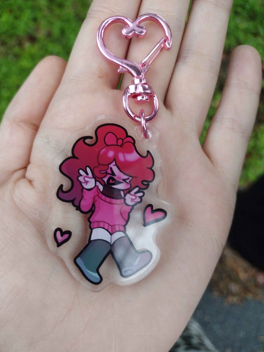 AxtonOrian's tweet image. GRACE KEY CHAIN! She is the last one until after Christmas! Pre-Orders end for all key chains November 30!
(She will be bigger than she looks in the photo)
glitchsshop.bigcartel.com/product/fnf-so…
@SoftModFNF #FNFSoftmod #Fnfsoftau #keychains