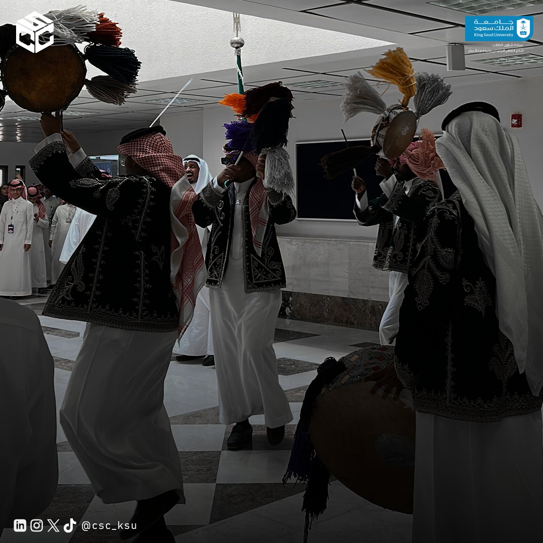 WeAreThuraya's tweet photo. 📍في كلية إدارة الاعمال من قلب فعاليات ⁧#اليوم_الوطني⁩، حيث نبض الفخر والانتماء للوطن 🇸🇦💚. 
أحيينا لحظات لا تُنسى تتألق بروح الفخر والاعتزاز . 
لمحة من مشاركتنا في الاحتفالات المبهرة🤍. https://t.co/nYez1miseI