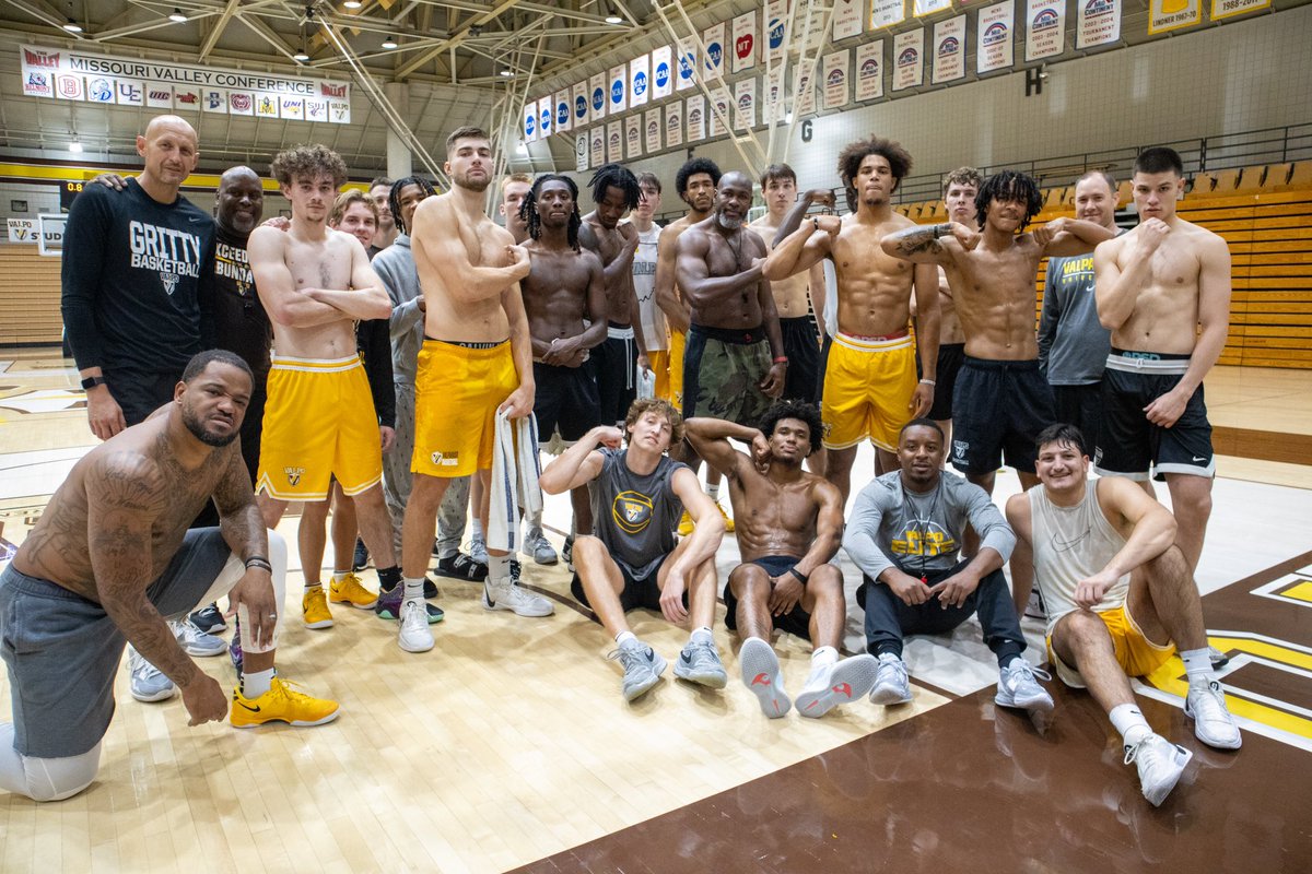 Valpo Basketball tweet media