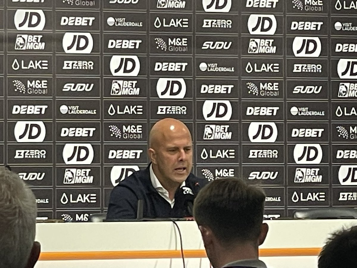 Slot: Wolves absolutely do not deserve to be 20th 

I have watched every game and they have been in every game with a chance

20, no way, they will not be there 

They have an excellent manager in Gary O’Neil 

#wwfc