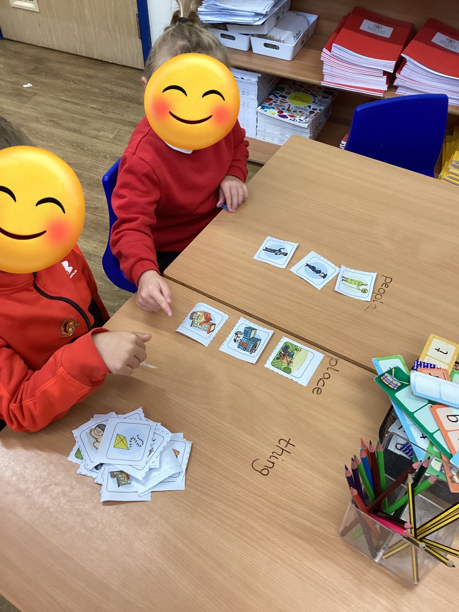 We have loved our grammarsaurus sessions this week. We have worked as team to sort the common nouns into person, place and thing. #harrowgateacademy #harrowgateenglish <a href="/Grammarsaurus1/">Mitch from Grammarsaurus</a>