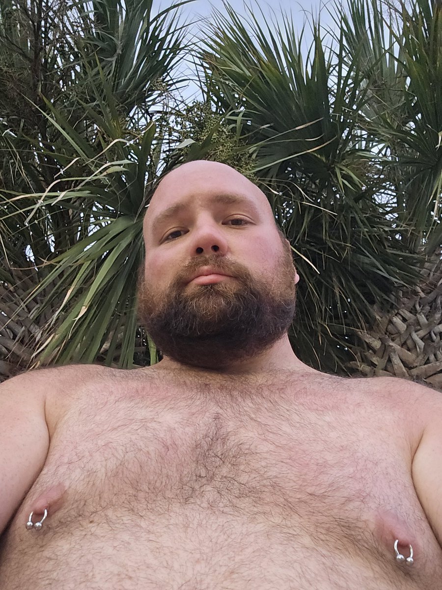 ThomasD0419's tweet photo. Had a beautiful vacation to the beach. Unfortunately first day back to work was slow.  Hopefully everyone who was in the hurricane are safe! Have a wonderful weekend! https://t.co/kvNJXUdxky