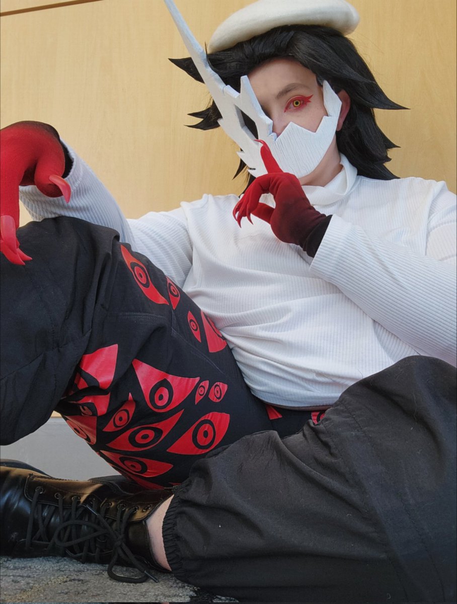 slvywlvy's tweet photo. "I am the harbinger, the savior, and the catalyst."

//

#Regretevator #Regretevatorfolly #Regretevatorcosplay https://t.co/ZI1KaFM7e2