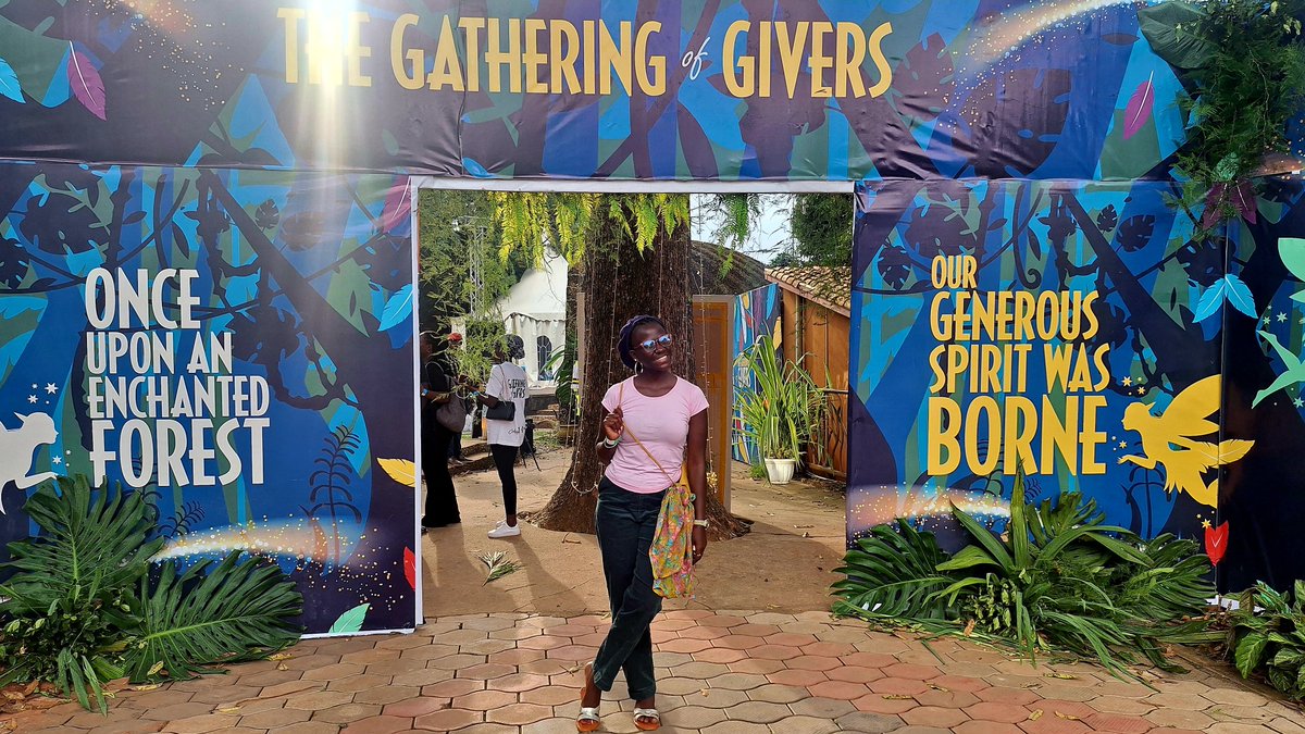 NabatteResty's tweet photo. You don't need to be rich to give. 
Kudos @CivsourceAfrica 👏 

@stellakayy

#giversgatheeing2024
#omutimaomugabi
#generousspirit https://t.co/mxtBMKlt1i