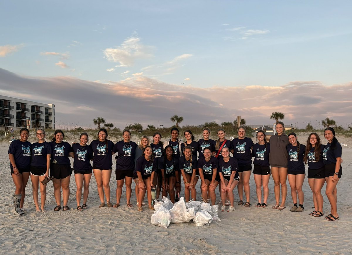 FSCJ Softball tweet media