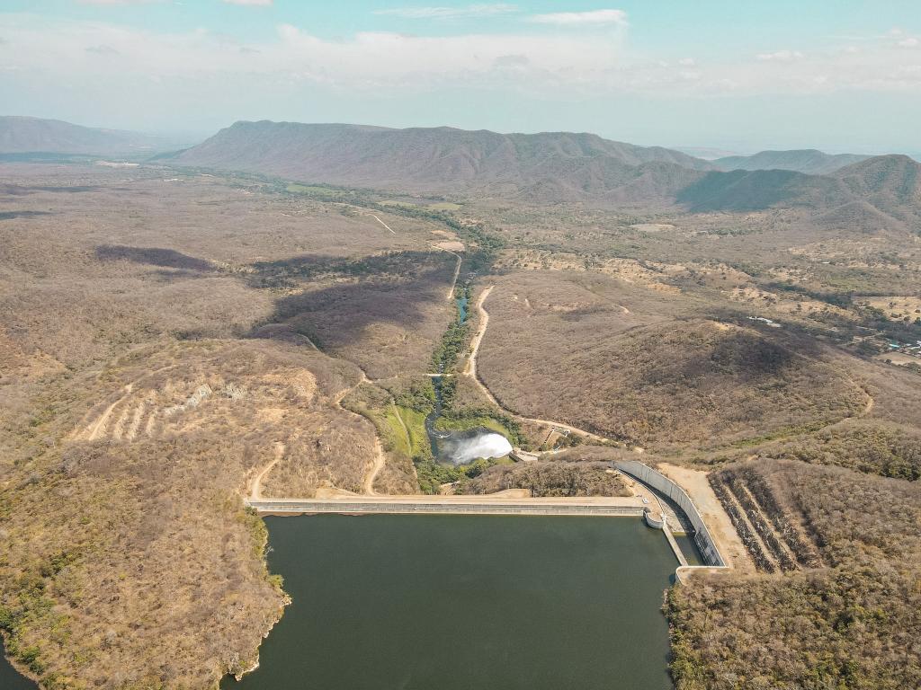 Miguel Lacouture A® tweet media