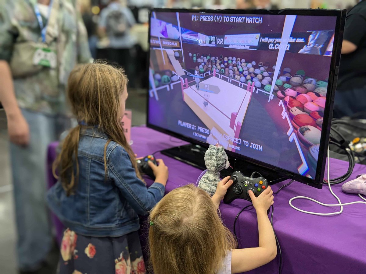 So stoked on this year’s setup and everyone’s station designs are lookin GOOD 👀👀👀