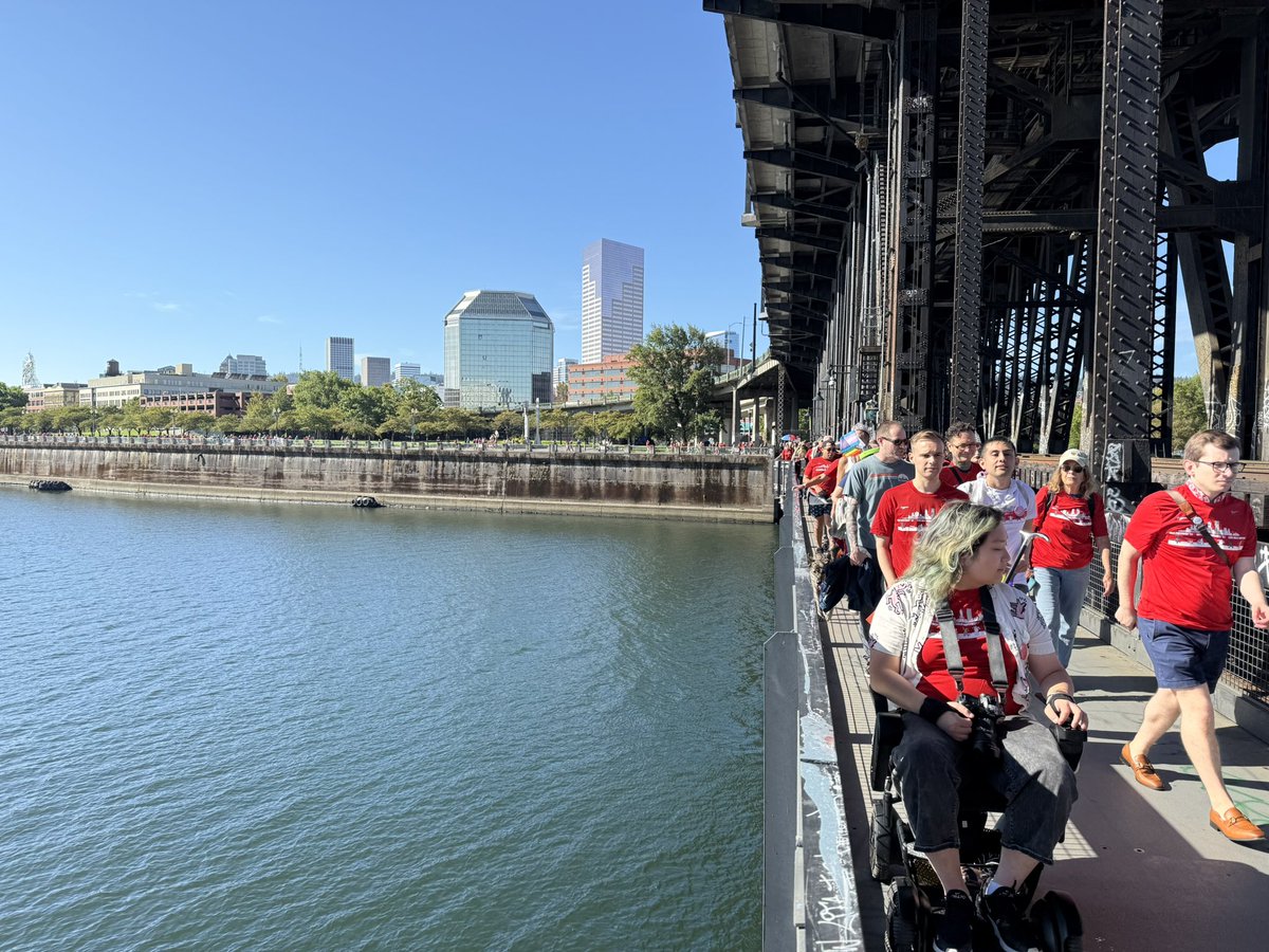 It was amazing to see the support for #CascadeAIDSProject and the #AIDSWalkNW. Felt great waking up early on a #Saturday and walking with so many members of our #community and #allies. I walked for my uncles! #Portland #PDX #Weekend #HIV #Prevention #Healthcare