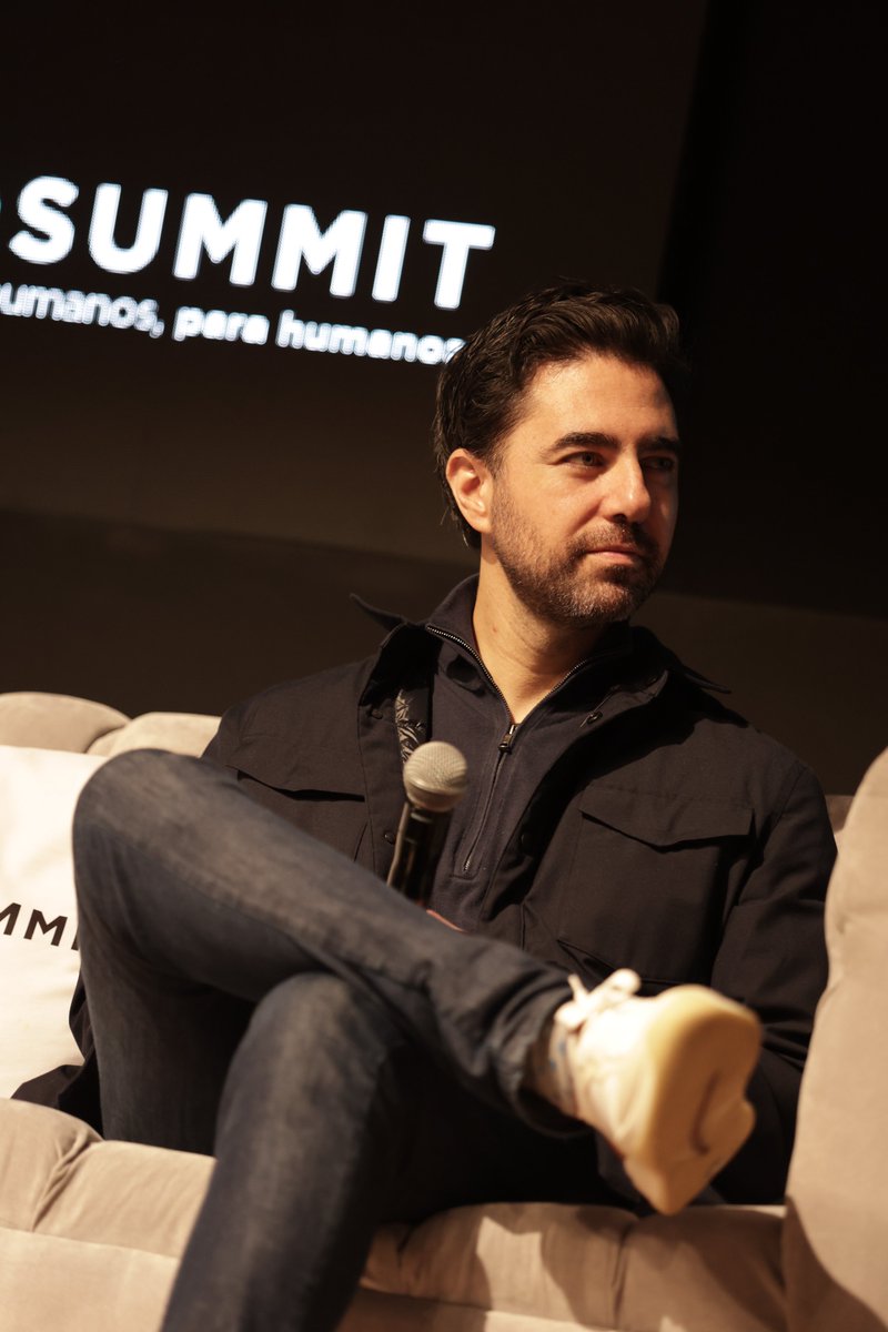 Rodrigo Velasco de <a href="/BBVASpark/">BBVA Spark</a> y Adalberto Flores Ochoa de <a href="/MiKueski/">Kueski</a> , compartieron en #FINNOSUMMIT cómo las alianzas entre #Fintechs y bancos están impulsando la transformación del sector financiero.