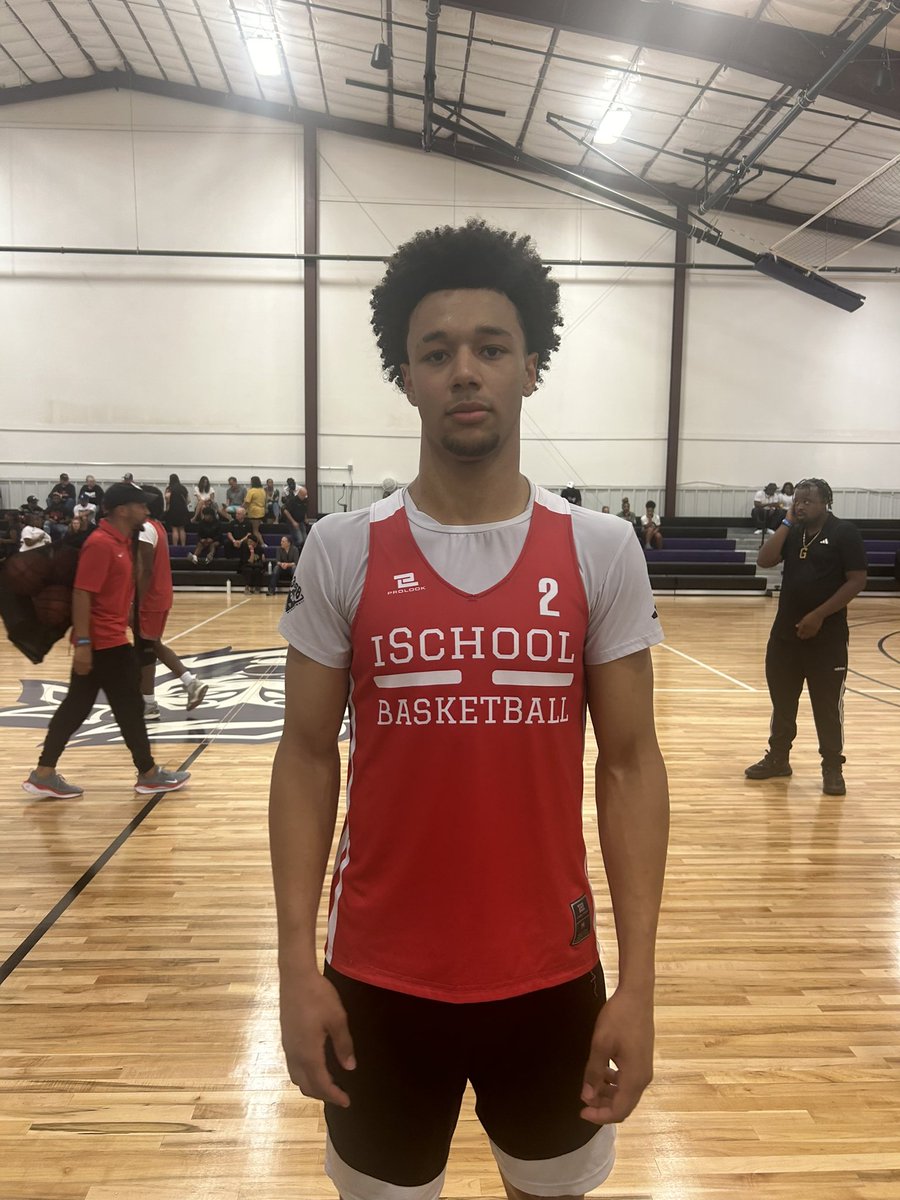 bigsloan32's tweet photo. Good showdown between Melissa & ischool! ischool with a 42-34 win. As expected @TUMBasketball commit @JaylenLawal & top 35 ‘26 National prospect @GoosbyAustin both led their team in scoring. @ExposureOtr #DFWFallShootout https://t.co/B3IpSD9LkE