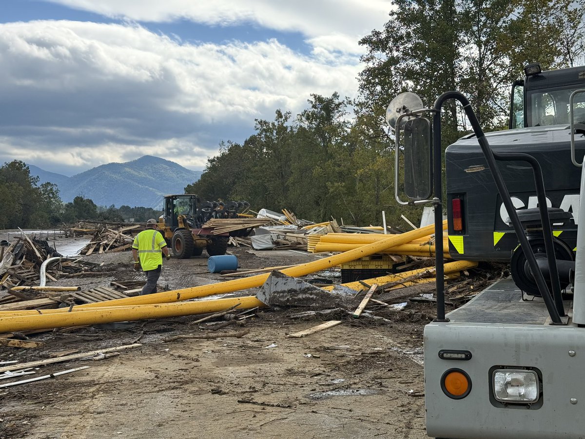 <a href="/myTDOT/">myTDOT</a> crews working on I-26 in Erwin.