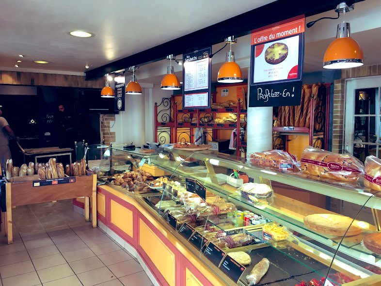 Emmanuel Charre tweet media