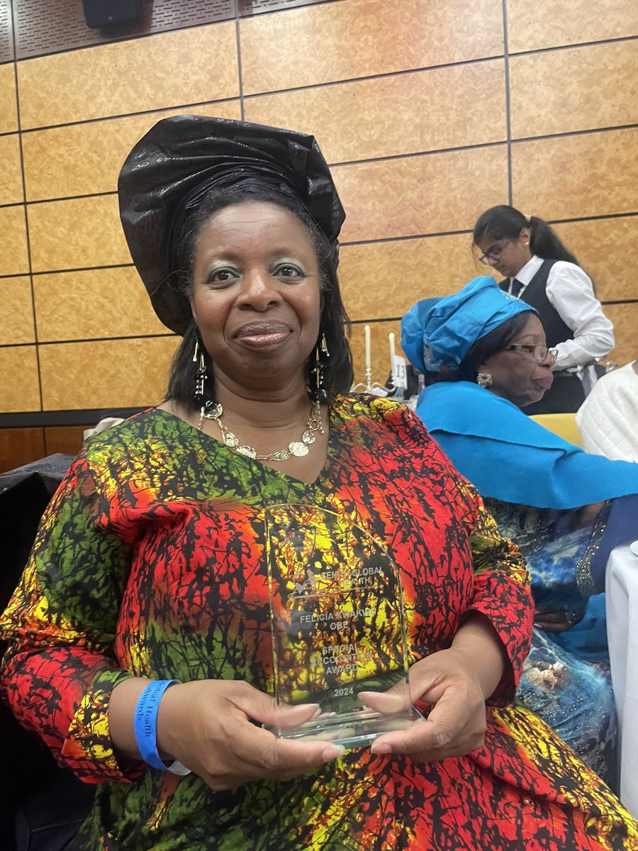 BJ_Thompson1's tweet image. One of the Special recognition awards went to @felicia_kwaku - 2 Awards in one week!! Smashing it #TeamKings