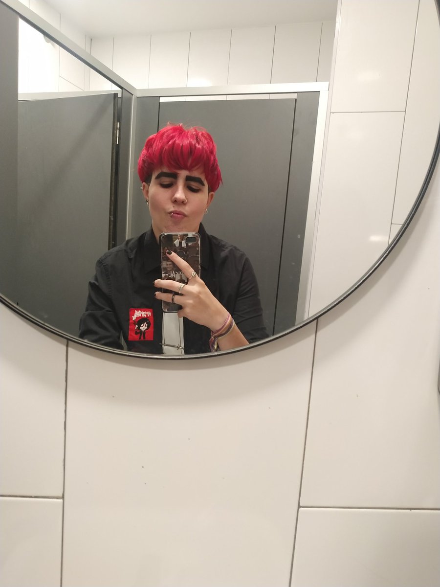 Røbin! ☕🖋🌅 tweet media