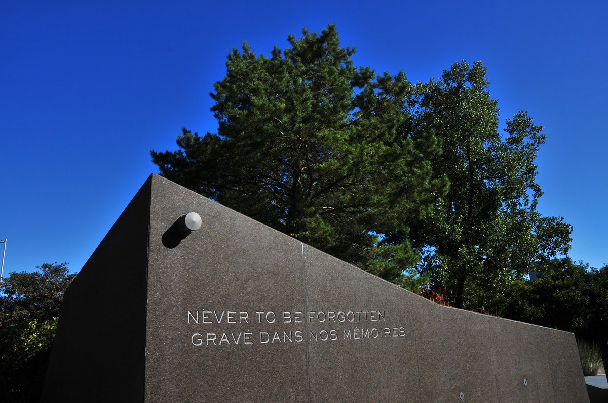 CanFirefighters's tweet image. Chief Garry Morden, Mississauga ON, 22 October 2008
Captain Tim Papineau, Windsor ON, 22 October 2019

Gone but never forgotten… à jamais gravés dans nos mémoires.