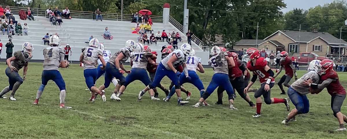 Final
Hornets 24 WF 6!!!  They move to 4-1 on the season and 2-0 in the SIRR!!!  They will be at home next Friday for Homecoming against Benton!!!  Great job boys!!! 🟦⬜️🟥🏈🏈🏈 #NCHS #GoBigBlue #HornetPride