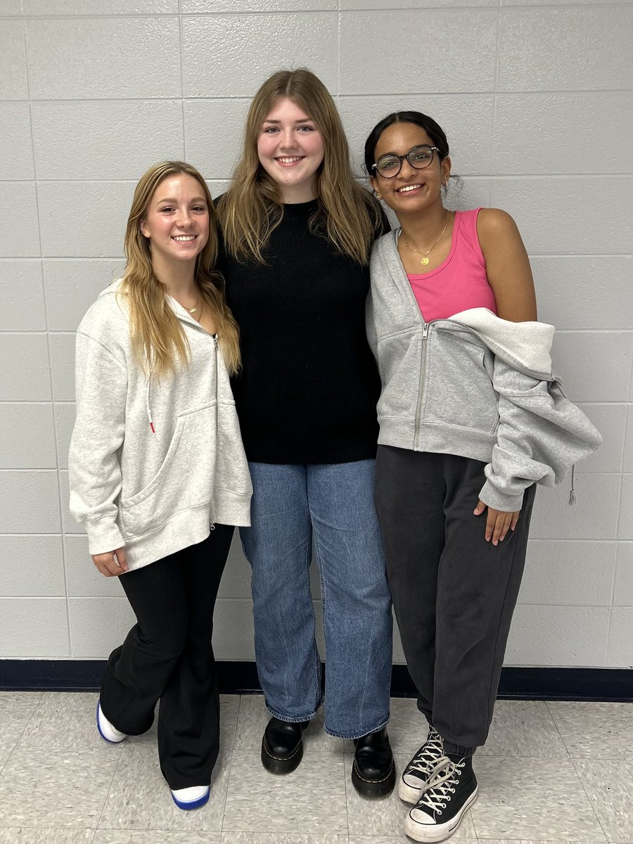 Congratulations to our 2024-2025 NHS officers! 👏🏼💙
President: Maryjane Miller
Vice President: Anjani Patel
Secretary: Natalie Clark