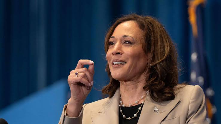 Prathosh2021's tweet image. Shri krishna blessing
Kamala Iyer Harris @KamalaHarris will be the First Brahmin Women President of USA in November 5 2024 with 306 seats precisely  As Predicted by my Deep Astrology Analysis and She is going to create History in 38 days from now. Power of Rahu Magic Unstoppable