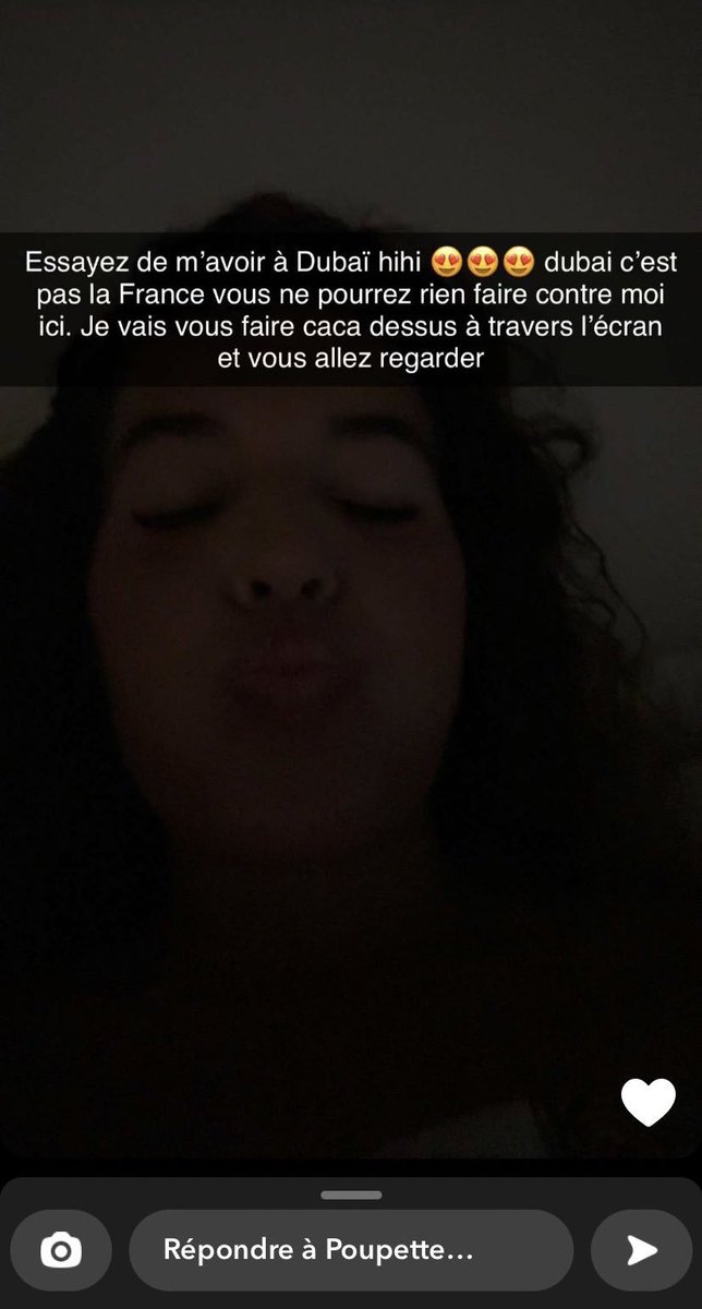 Qlf_lachica_'s tweet photo. ce snap a tres mal viellis  #poupettekenza https://t.co/S2ImMAQE2g