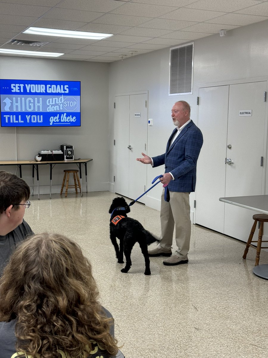Cullman_Courts's tweet photo. Judge Nicholas, Judge elect Johnston and court facility dog Brooksie speak to students at Cullman Area Technology Academy about legal issues often encountered by young people. Thanks Dr. Patrick for facilitating our visit. Great group of students. https://t.co/1E3IfOLAoA