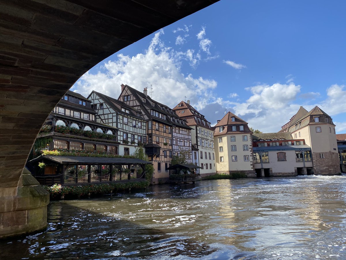 meedya's tweet photo. Crossing into France to #Strasbourg, a melting pot of history and culture, flip-flopping between German and French control during two world wars. No wonder they’re confused. Good vibe, too many pâtisseries🙄 https://t.co/UmngL9rY7I