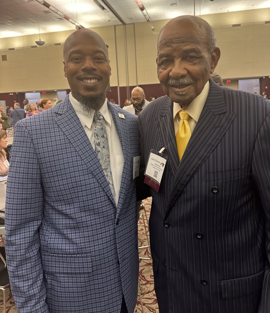 travisgreene03's tweet photo. I had a great time at this year's Color of Education Summit. I took away some great nuggets and had an opportunity to network with educational advocates around the state. “We are the leaders we've been waiting for.” @esglaude
#ColorOfEducation @CCSEquity @DudleyFloodCtr https://t.co/7gUleP92o9