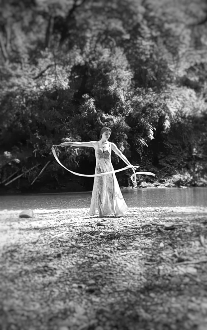 AliceIsOn948's tweet photo. Some more elvish magic for your eyes pleasure
#photography #BN #River #beauty https://t.co/LPNJ1ykwX8