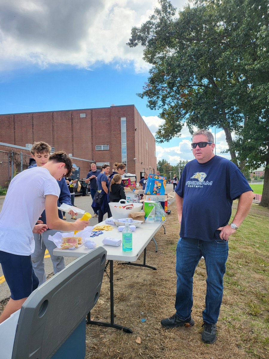Big day for the sub varsity Jags as both teams win in a rare football double header over alvirne this morning!!

Also huge shoutout to our freshman parents for supplying lunch to the guys after their game today!!