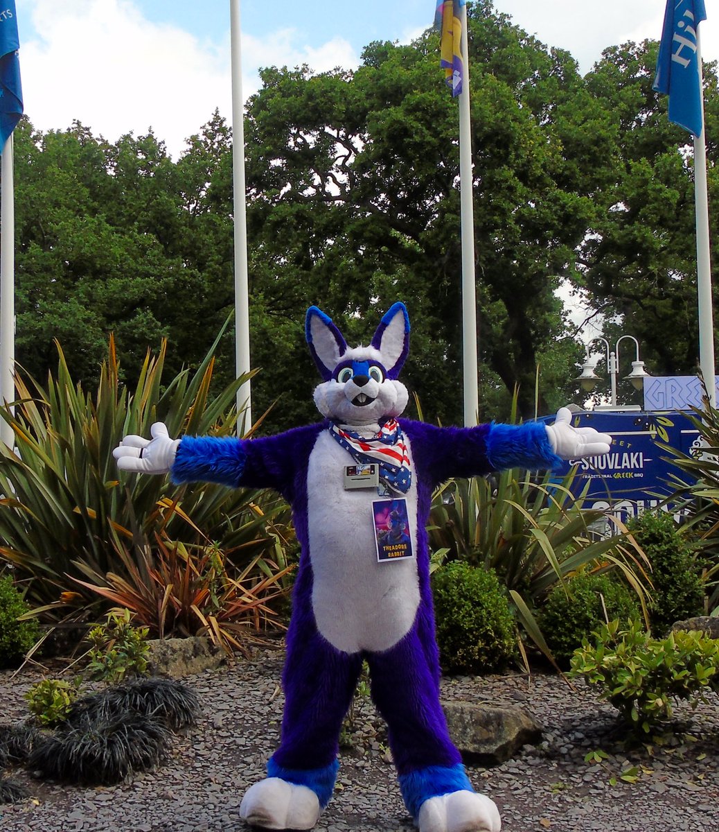 Happy international bunny day everybun being a part of the rabbit community is the best thing that ever happened to me in this fandom I love you all 💜💜💜

#RabbitDay