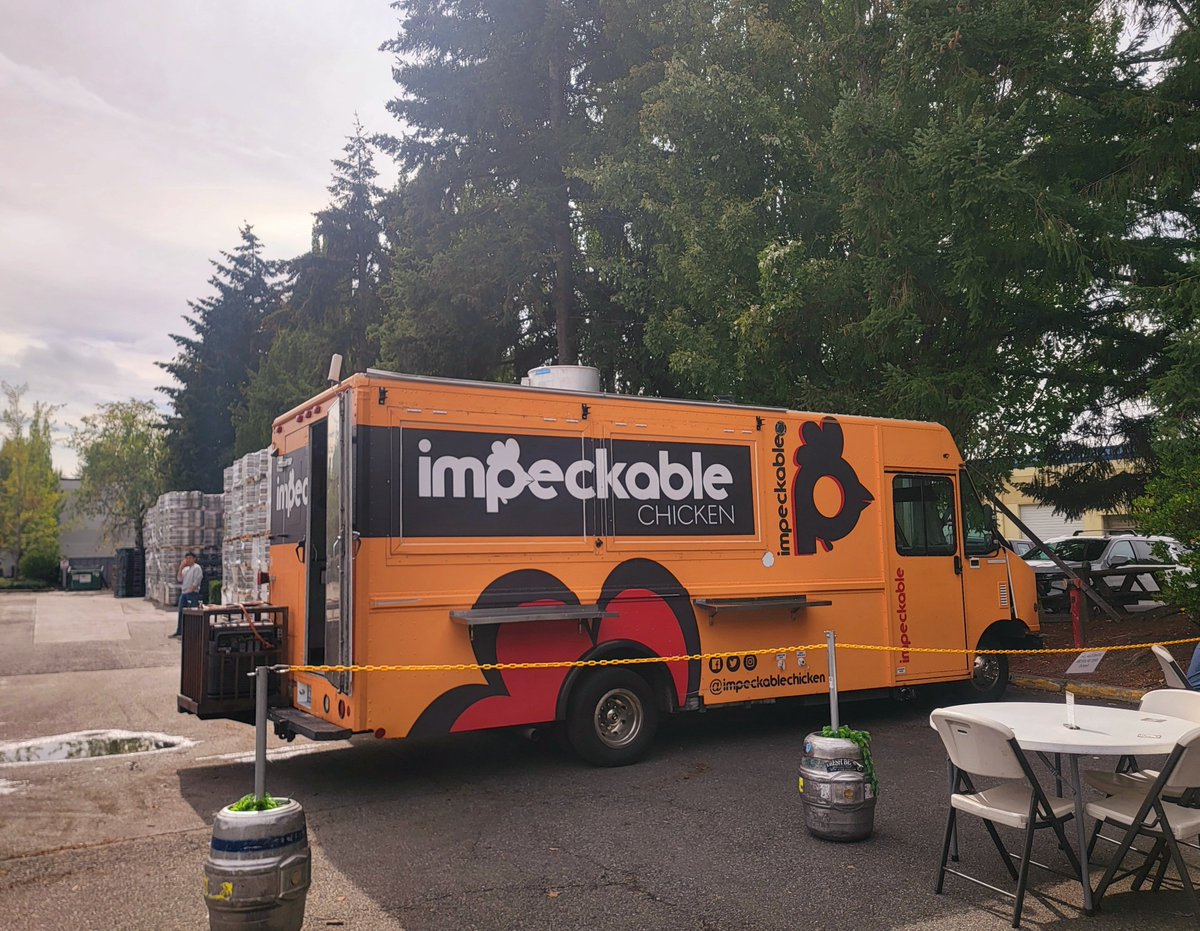 Impeckable Chicken is at our Beer Garden today! FREE Brewery Tour at 3pm! Cheers 🍻🐔