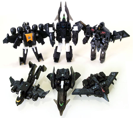 DailyTFormers's tweet photo. This team is pitch black to their core. They run the gambit of being able to travel to different universes. Though, Vector Prime should have chosen a team with more charisma. The #Transformers of the day is Flame, Glide, and Recon from the Nocturnal Assault Mini-Con Team! https://t.co/qzlAZVB93n
