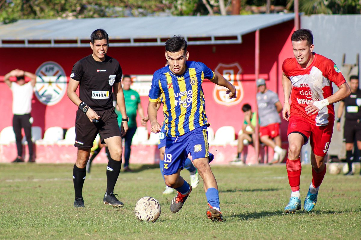 APFPrimeraB's tweet photo. ⏱️ 71'

➡️ #3deFebreroRB 0
➡️ #Capiatá 0

🗓️ Fecha 30. 

#APFPrimeraB ⚽ https://t.co/XFgEwRtYSp