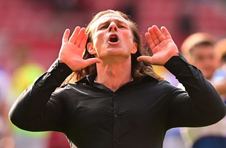 Record_Sport's tweet photo. EXCLUSIVE! Gareth Ainsworth makes Hearts next manager pitch as he tells Tynecastle chiefs what he'll bring back to Gorgie #HMFC 

https://t.co/oKtu5rFmji https://t.co/6GP2hFmMev