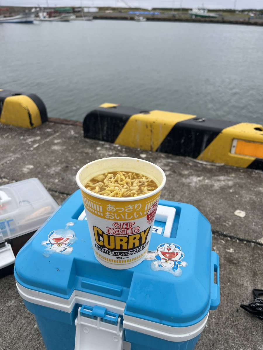 こっそり連敗更新…
ただただ釣り場で食べるカップ麺が美味しいという実感を得ただけだった(T ^ T)