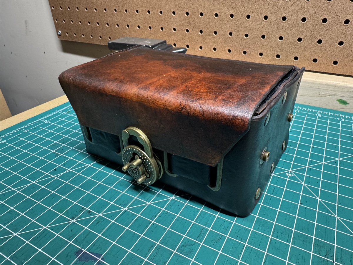 badgunpla.bsky.social 💖💛💙 tweet media