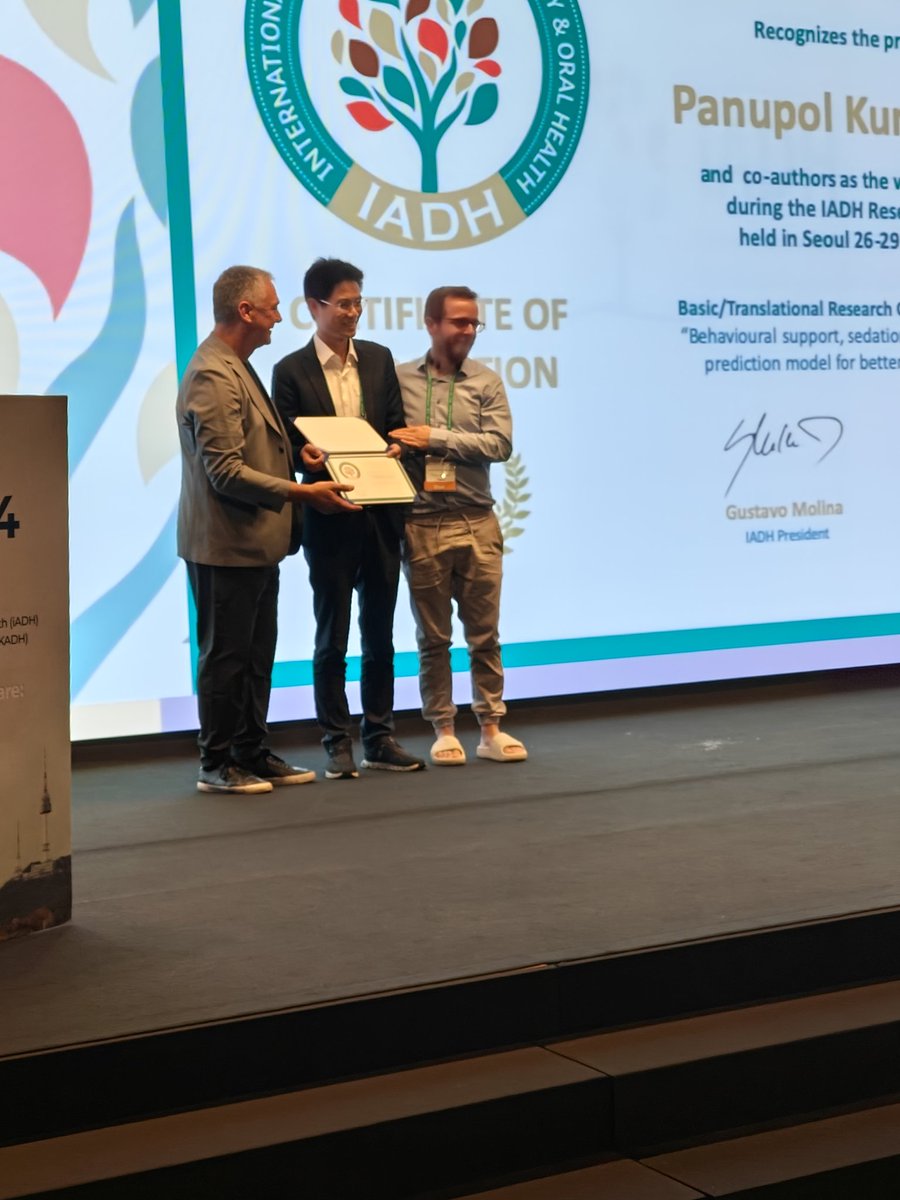 Dublin based Dr Panupol receives his award at #iadhseoul2024 in Korea accompanied by his supervisor Dr Caoimhin MacGiolla Phadraig #specialcaredentistry
<a href="/IADH_org/">International Assn. for Disability & Oral Health</a>