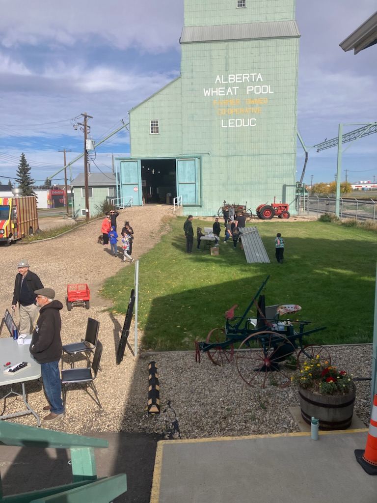 Our 1st Annual Culture Day has ended. It wasn't overly busy, but everyone was smiling!
Thank you to all who did demos and the visitors who came to enjoy the activities. 
#GrainElevatorMuseum #Leduc #Downtown #CultureDay