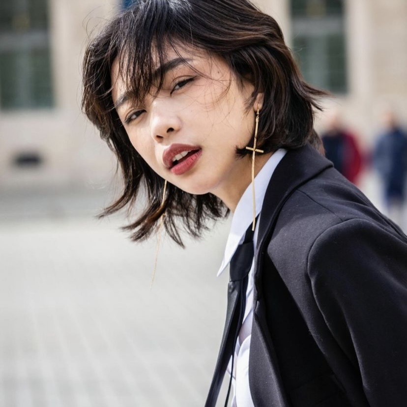 News5PH's tweet photo. Stunning in her fashionista look ang actress-singer na si #MaymayEntrata sa ilang retrato na ibinahagi niya mula sa kaniyang Italy trip.

📷: Maymay Entrata/Instagram https://t.co/BBQxJcG7aG