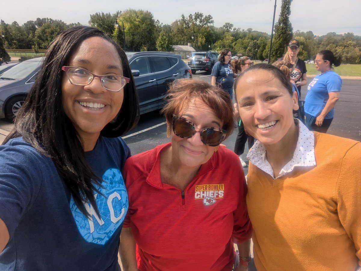 After a productive day of door-knocking and fundraising, I'm ending the evening with a full heart. A huge thank you to <a href="/RepDavids/">Rep. Sharice Davids</a>, <a href="/MomsDemand/">Moms Demand Action</a>, and all the incredible volunteers who showed up today. We couldn’t do this without your support! #Grateful #Teamwork #ksleg