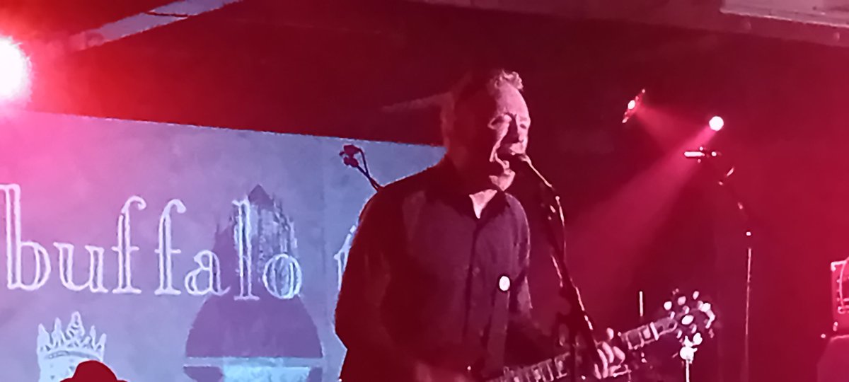 Live music @SWG3glasgow Buffalo Tom. Guitar. Bass. Drums by Tom. With loved ones. Not too shabby!