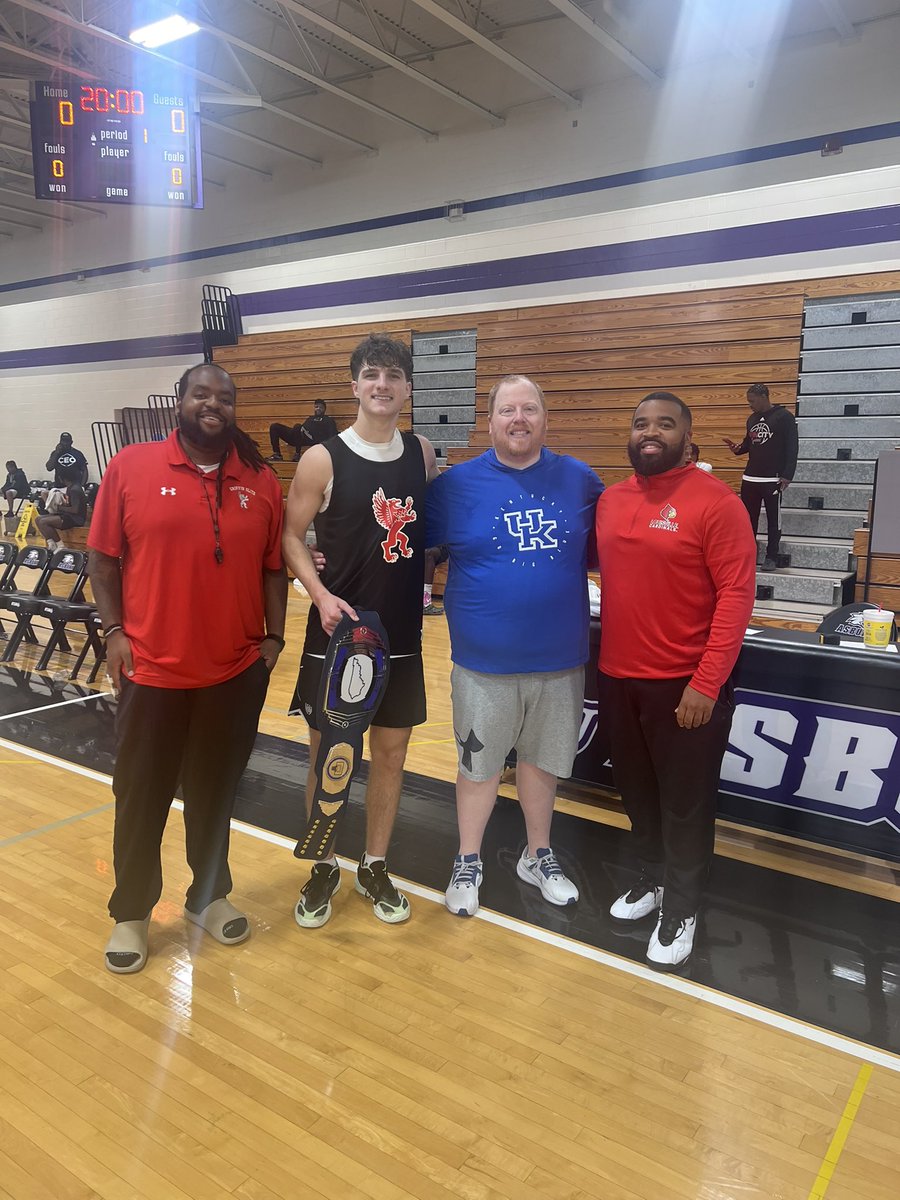 Steve Quattrocchi (@realcoachq) on Twitter photo I’ll have a bunch of stuff in the coming days but super proud of the first #KyEliteCamp. Thanks to <a href="/CoachRussAU/">Russ Abner</a> and Asbury for hosting. Thanks to my staff for doing a phenomenal job and thanks to all the players who competed at a high level all day! I’ll have a bunch of stuff in the coming days but super proud of the first #KyEliteCamp. Thanks to <a href="/CoachRussAU/">Russ Abner</a> and Asbury for hosting. Thanks to my staff for doing a phenomenal job and thanks to all the players who competed at a high level all day!