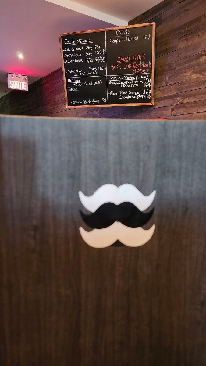 Desjarri's tweet photo. Tu te cherches un bon steak house sans flafla sur la rive-sud de MTL? Le Bigode à Longueuil !!! https://t.co/59WnrEzr3P