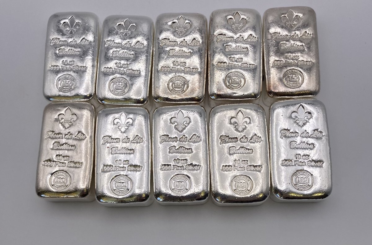 USAPawnBoss's tweet image. My football team team may not be scoring but I sure am. Just snagged 100oz for $3,160. I love these Fleur de Lis #silver bars. #handpoured