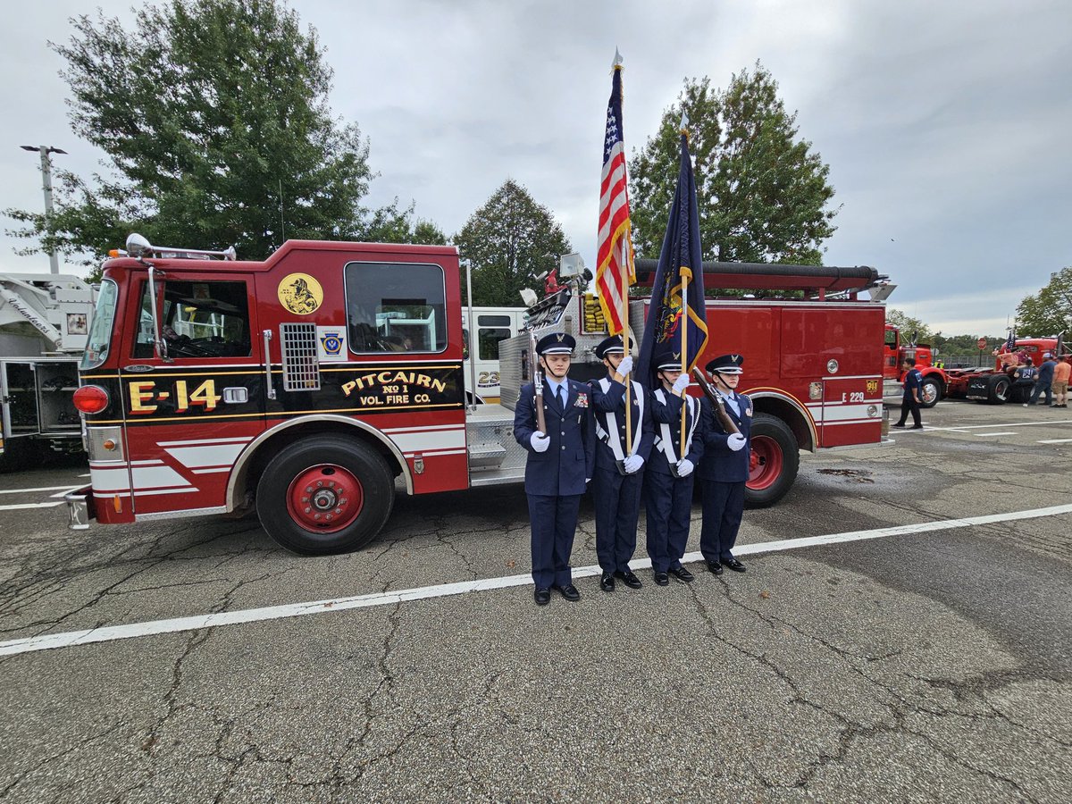 JROTC cadets were proud to present the colors at the Head Turners Club carshow. An event designed to raise funds and awareness for 1st responders suicide prevention. #plumproud <a href="/PBSDSuper/">Dr. Rick Walsh</a> <a href="/HQ_AFJROTC/">Air Force Junior ROTC</a> <a href="/PlumAthletics/">Plum Athletics</a> <a href="/plumboroughsd/">Plum Borough SD</a> <a href="/PlumTeachers/">Plum Teachers</a>