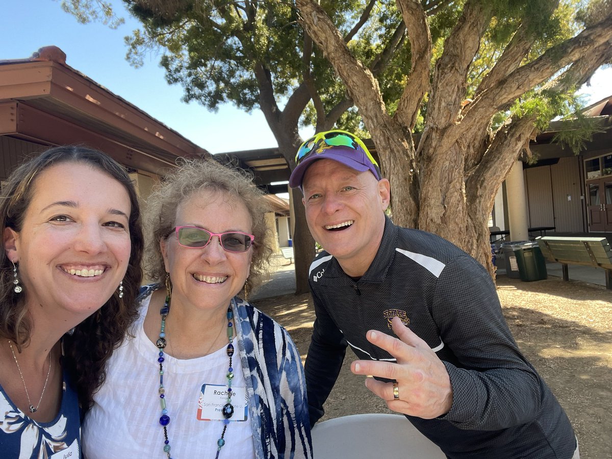 Julia Gitis tweet media