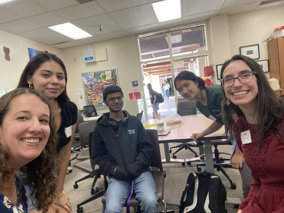 Julia Gitis tweet media